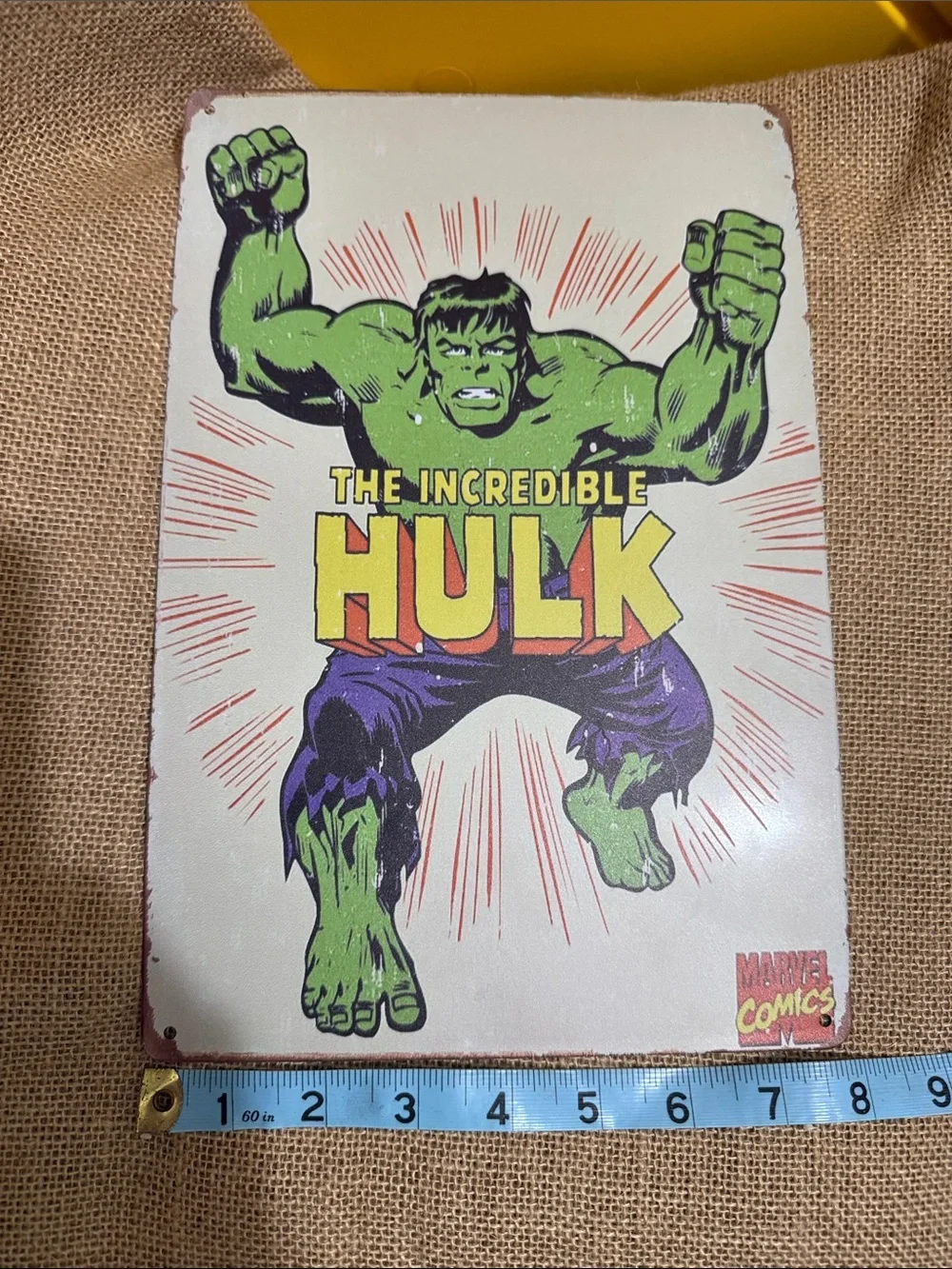 Marvel Comics The Incredible Hulk Vintage-Style Metal Sign - Green